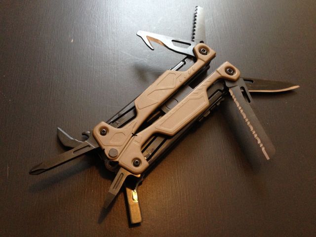 LEATHERMAN COYOTE TAN