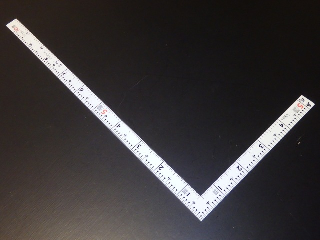 シンワ　曲尺　同厚　ホワイト　１尺 表裏同目　名作　尺目相当目盛