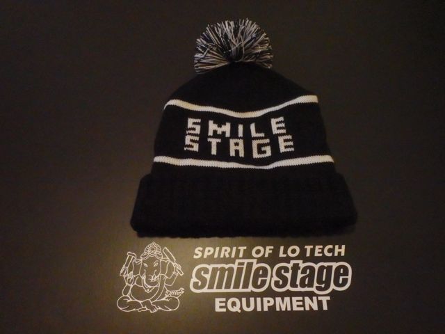 SMILE STAGE KNIT WEAR